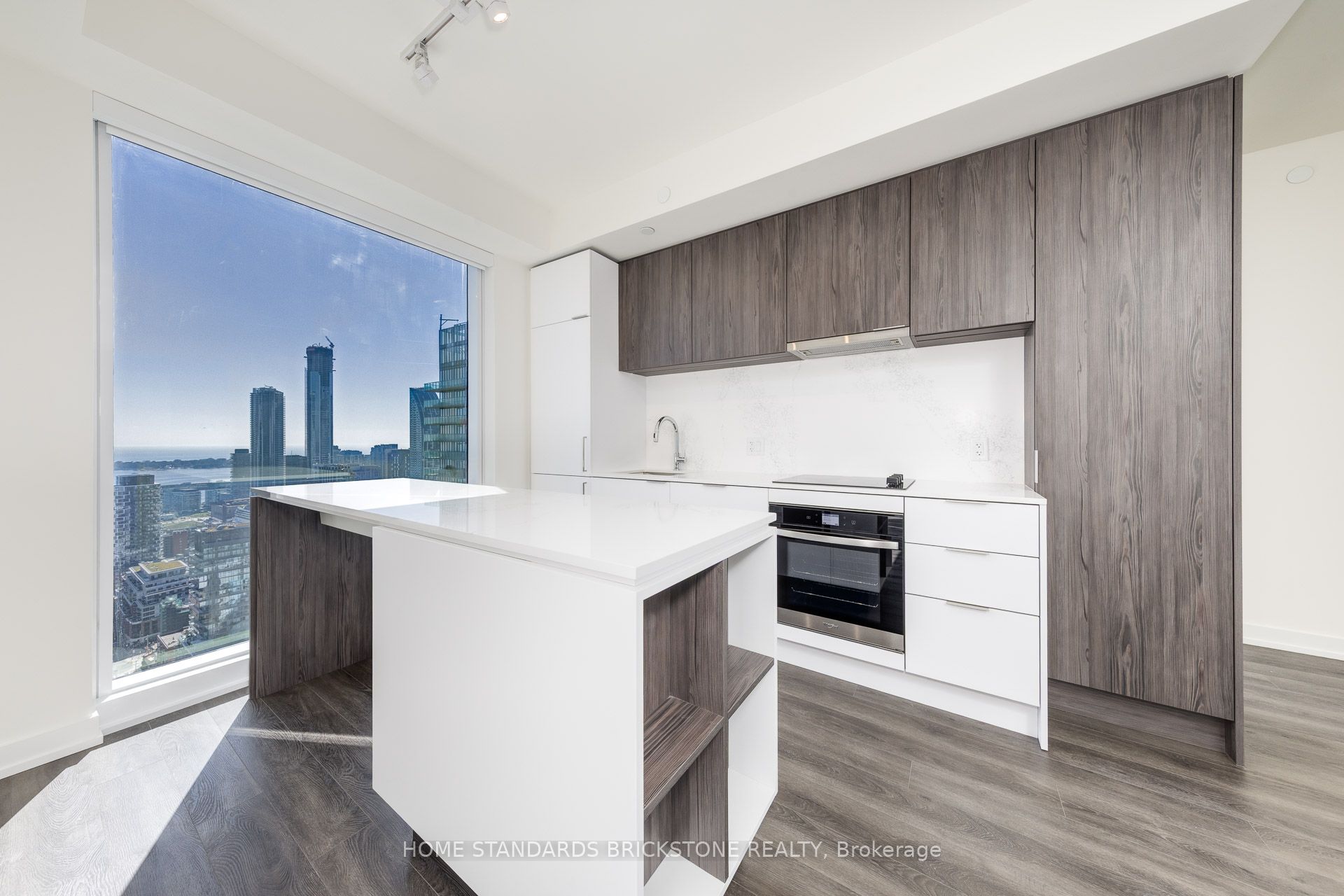 89 Church Street 4607 Property Photo 8