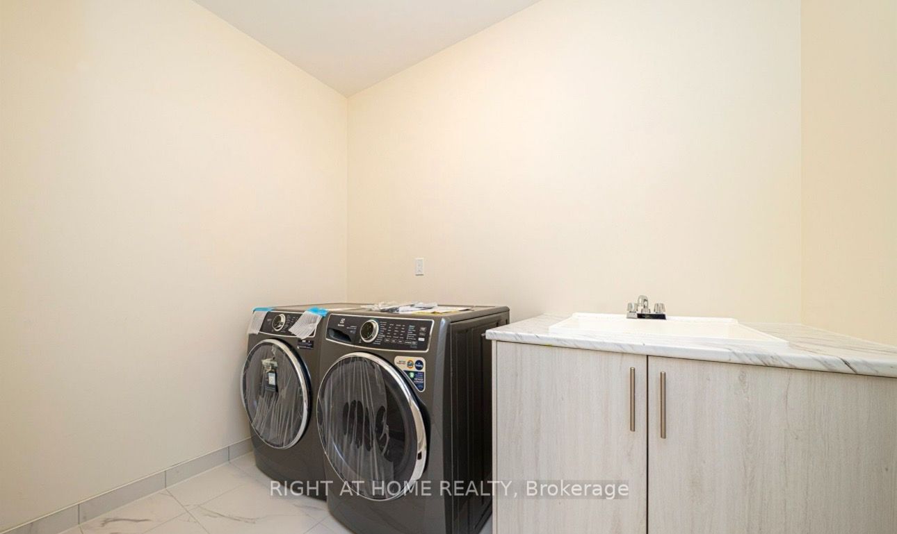 15 Becky Cheung Court Property Photo 13