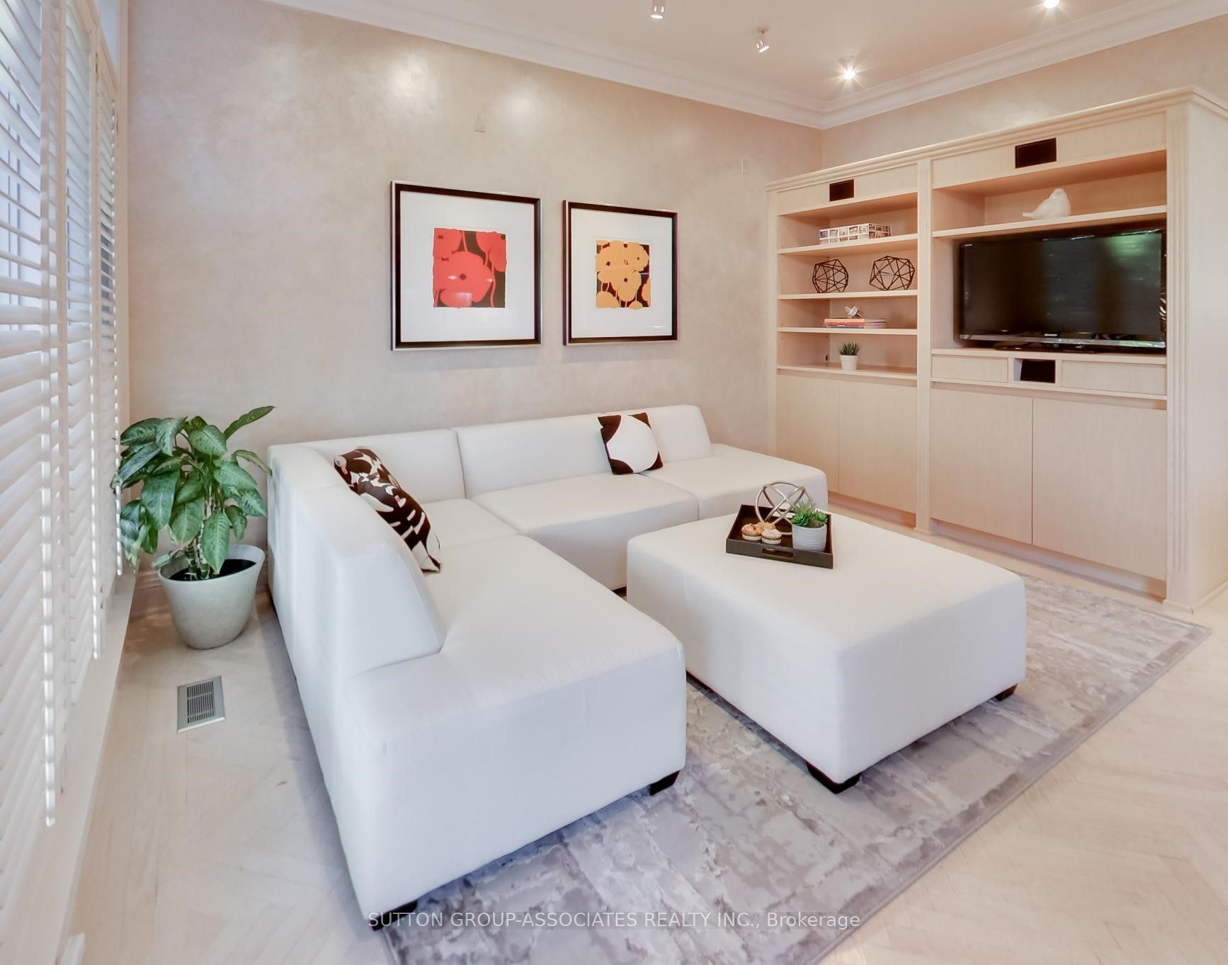 48 Lowther Avenue Property Photo 14