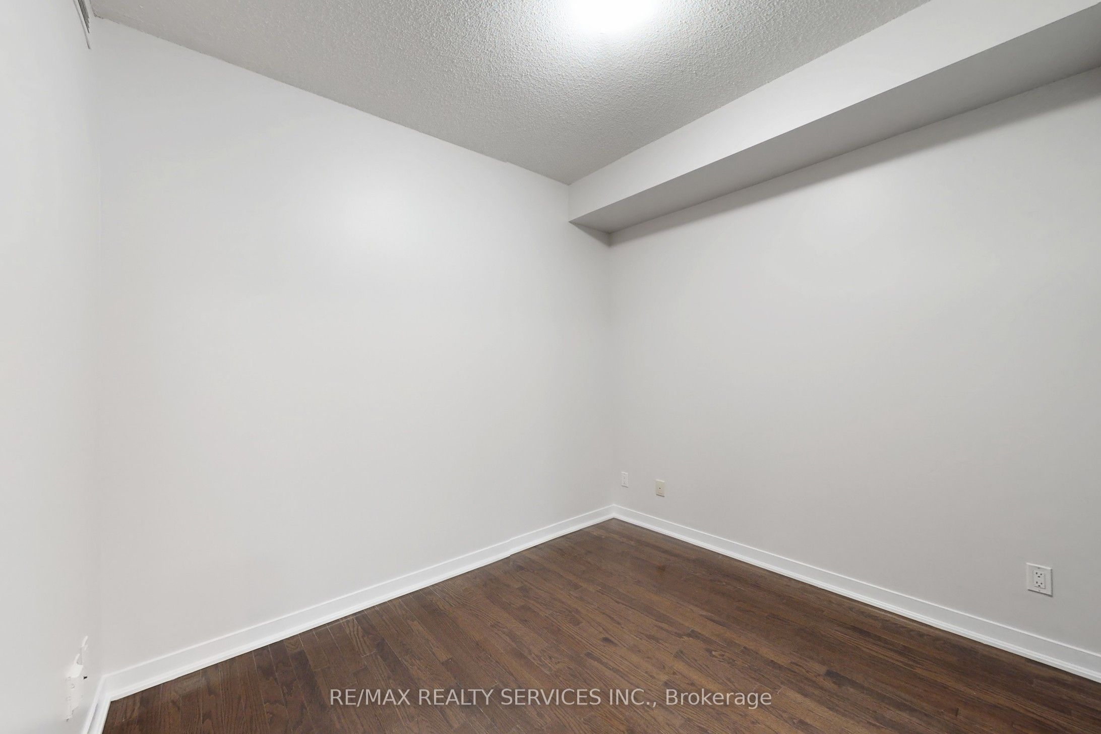 770 Bay Street 1009 Property Photo 19