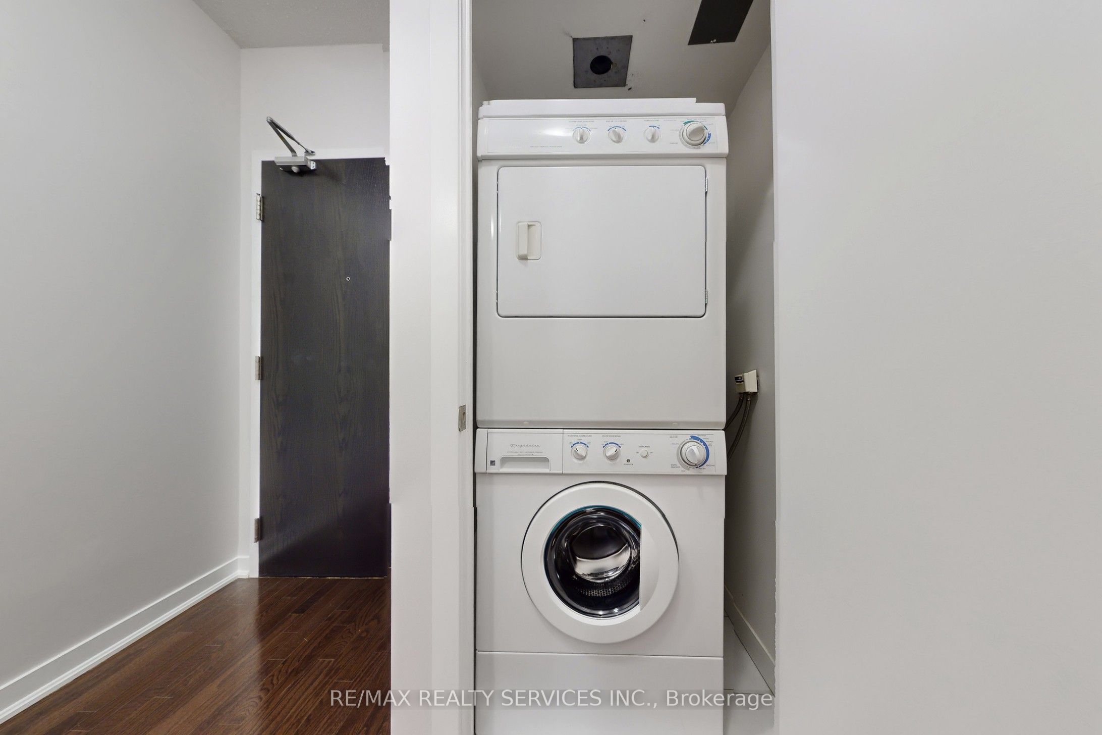 770 Bay Street 1009 Property Photo 26