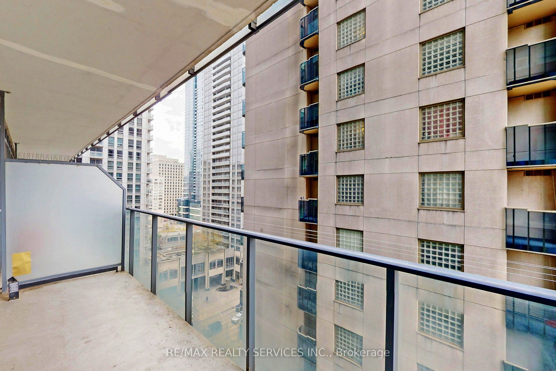 770 Bay Street 1009 Property Photo 27