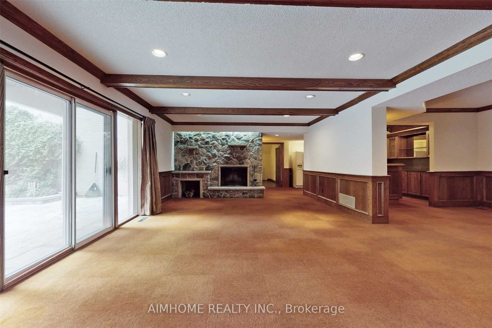 103 Alamosa Drive Property Photo 13