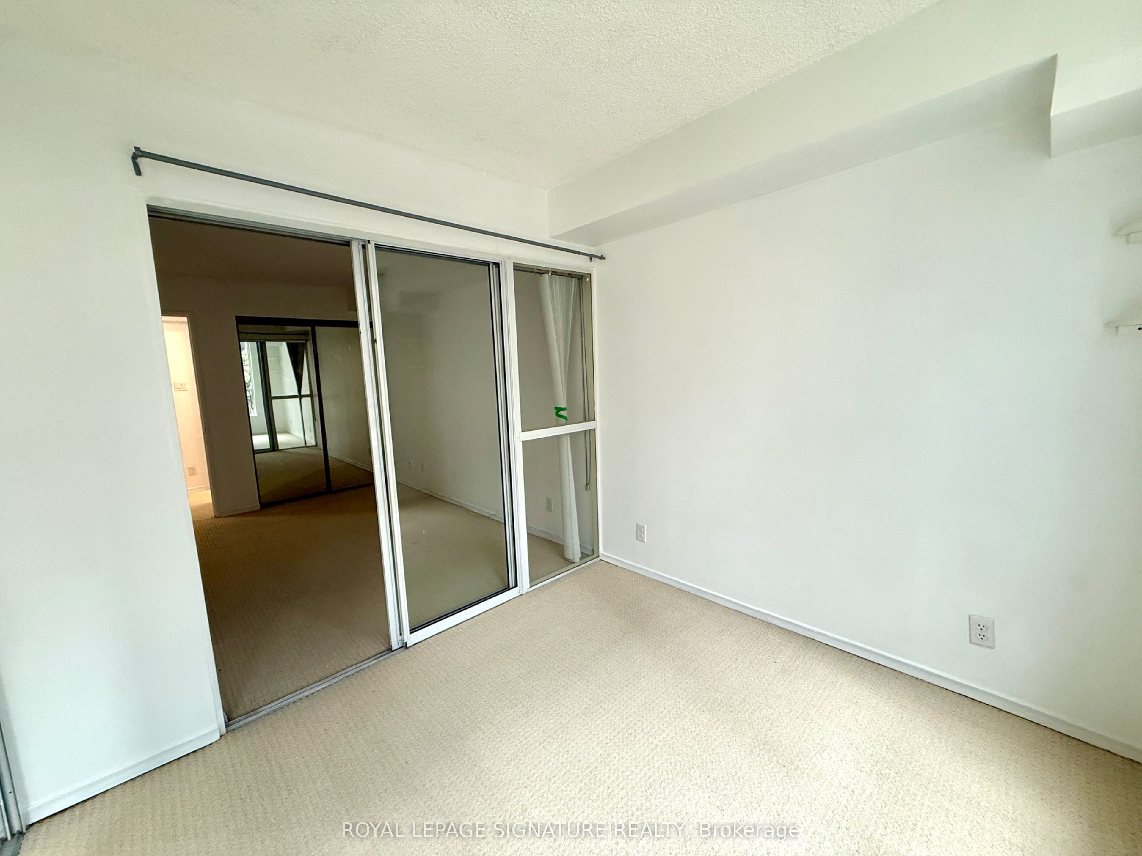 92 King Street E 309 Property Photo 7