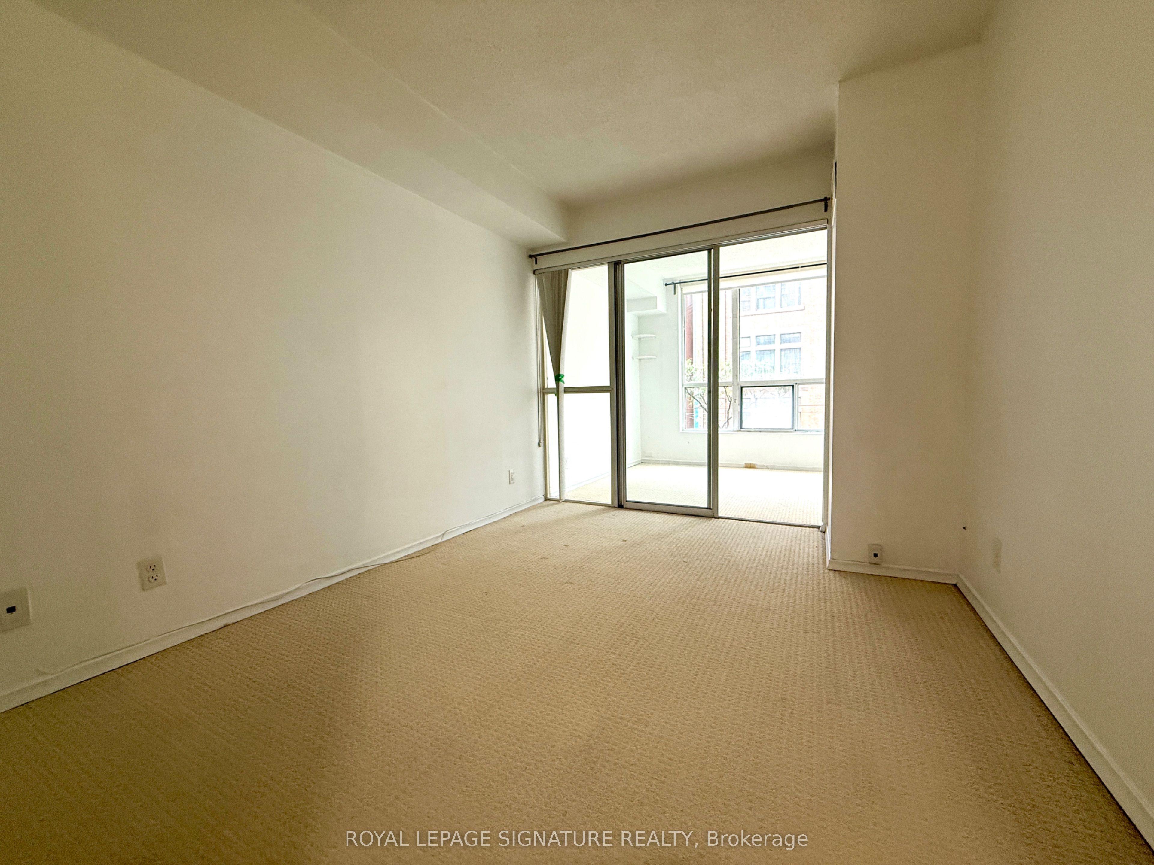 92 King Street E 309 Property Photo 8