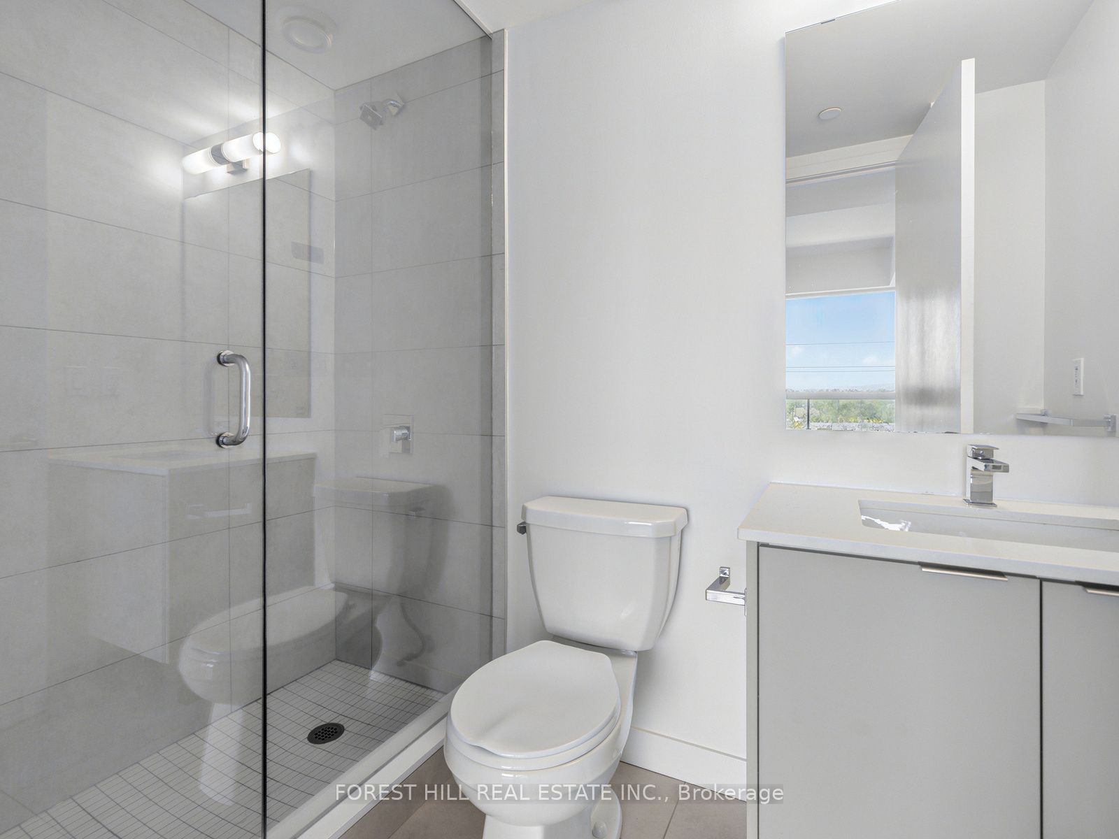 8 Tippett Road 407 Property Photo 25