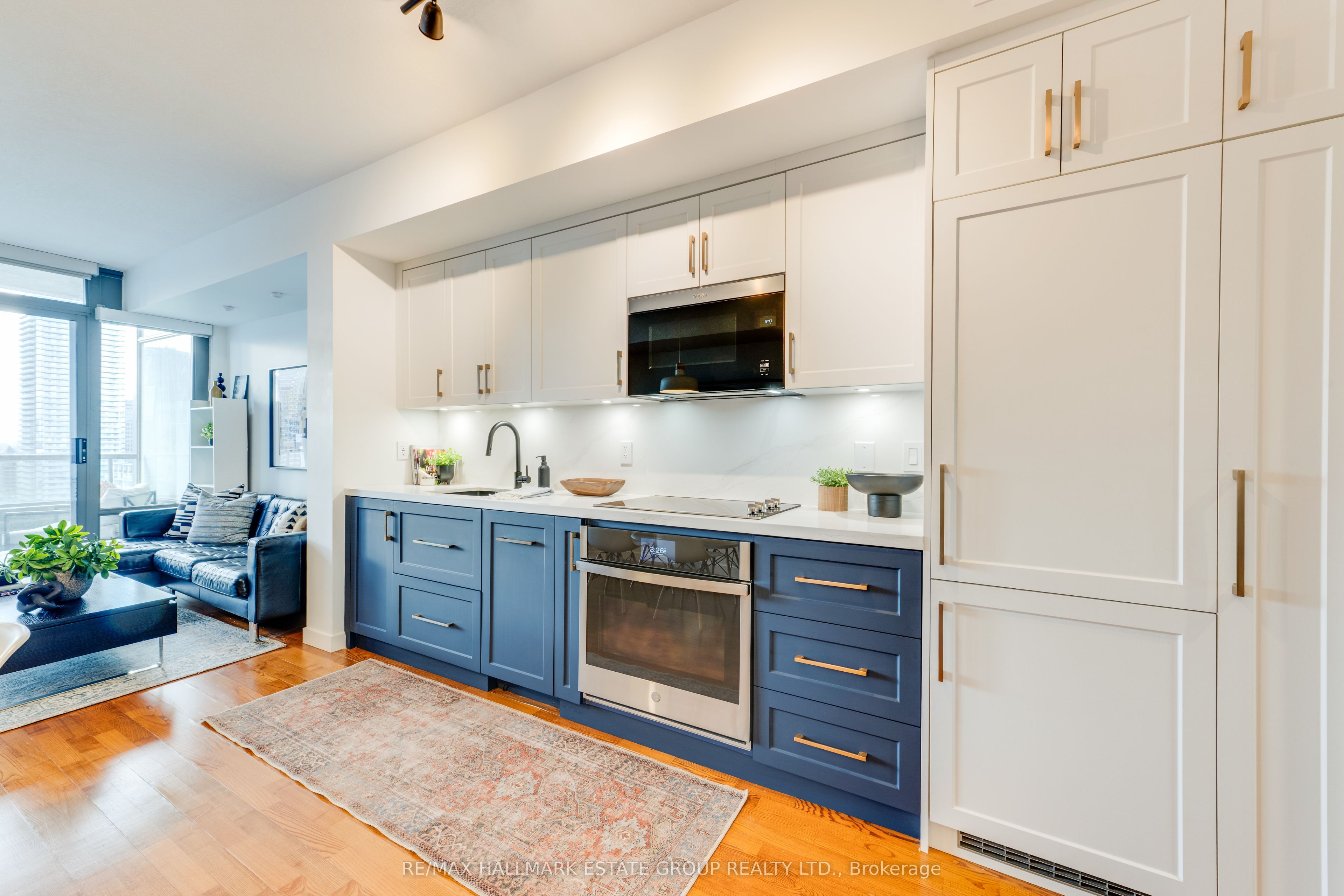 285 Mutual Street 2201 Property Photo 11
