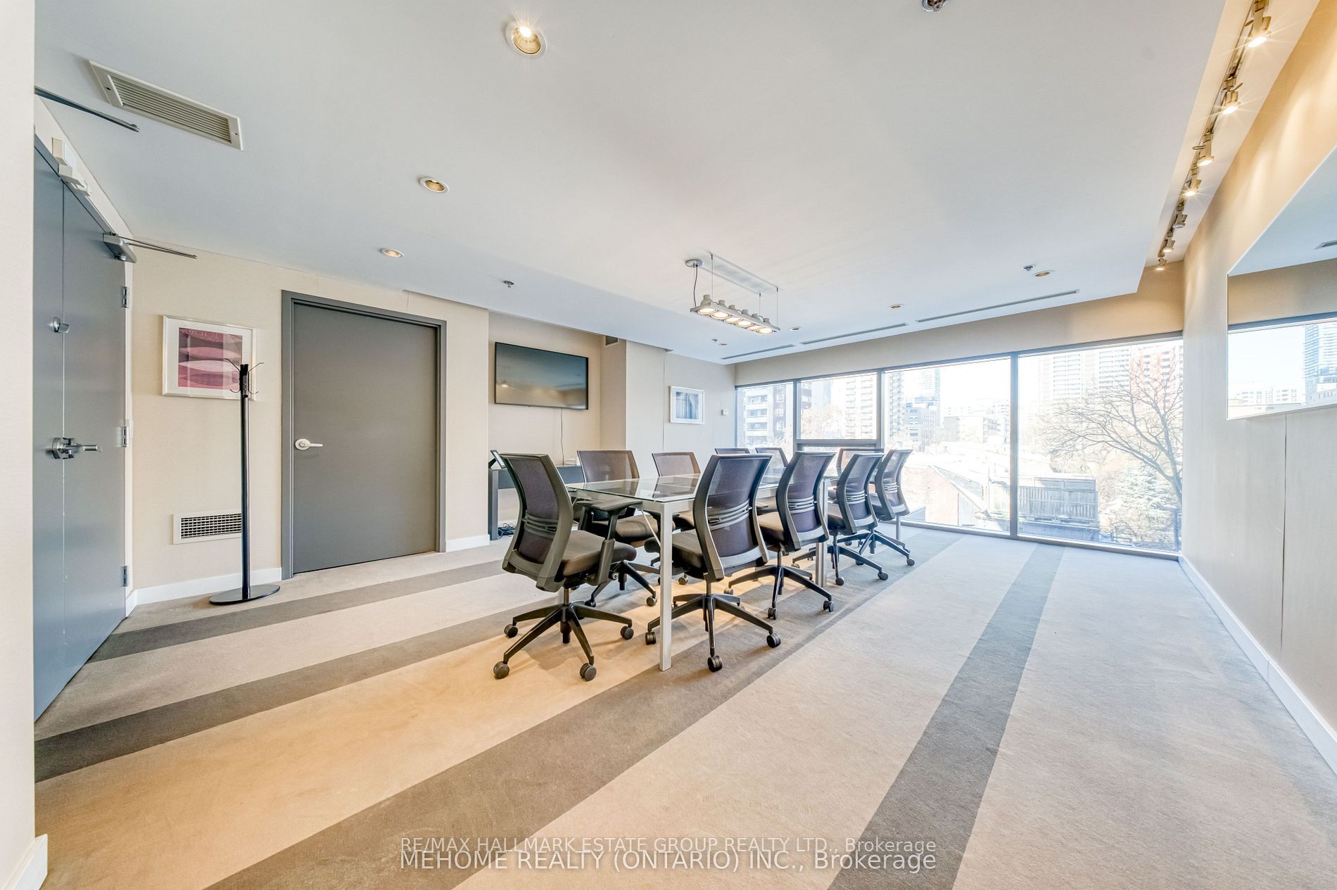 285 Mutual Street 2201 Property Photo 47