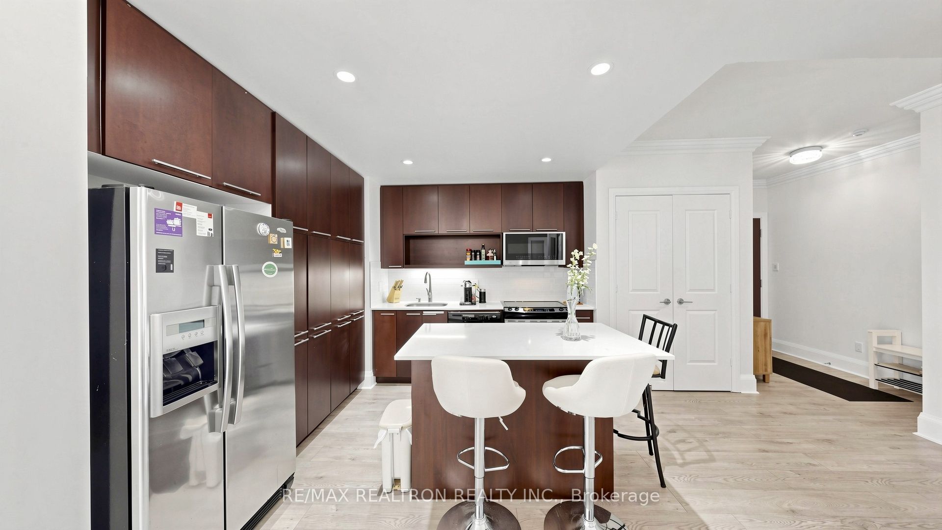 100 Harrison Garden Boulevard 1223 Property Photo 27