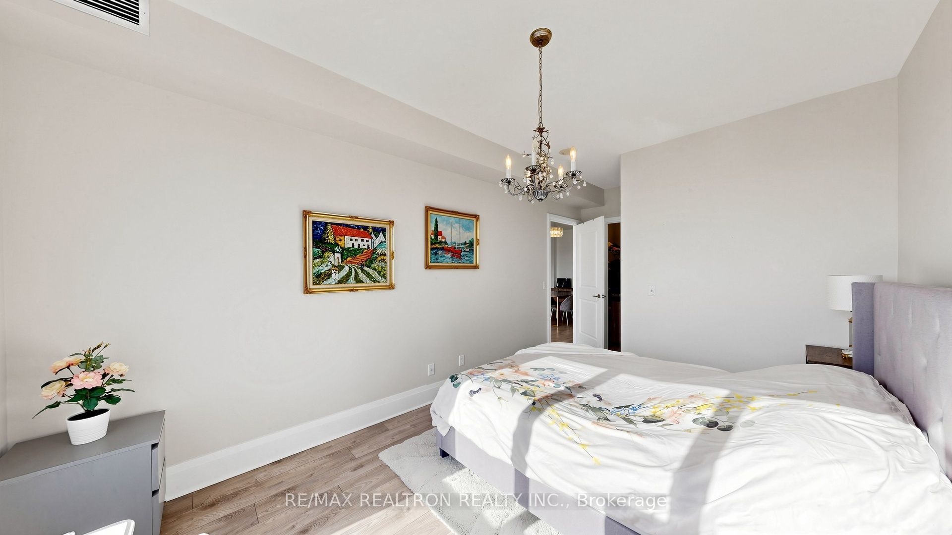 100 Harrison Garden Boulevard 1223 Property Photo 35