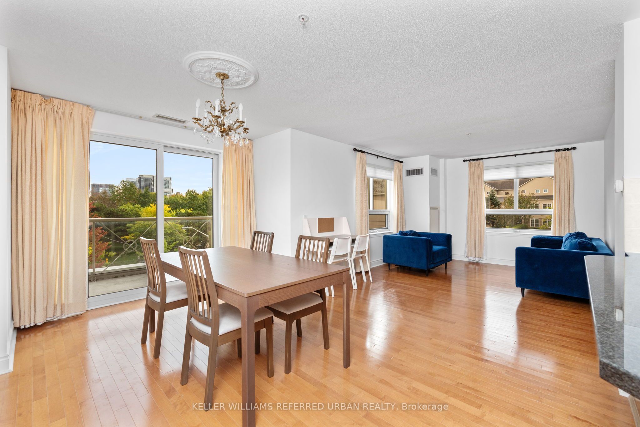 12 Rean Drive 314 Property Photo 4