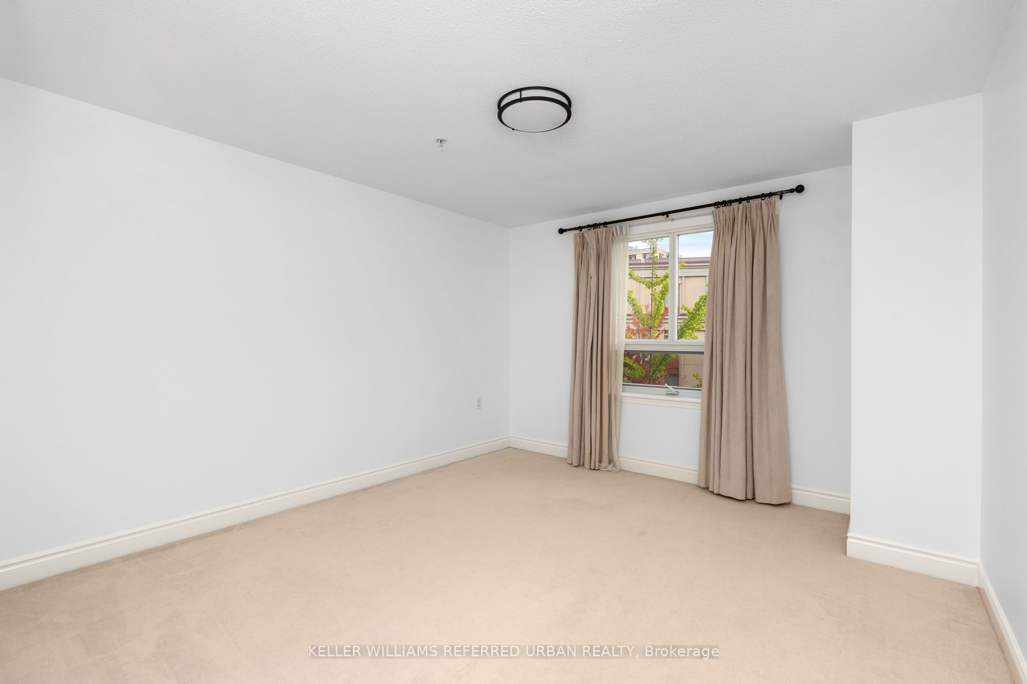 12 Rean Drive 314 Property Photo 15