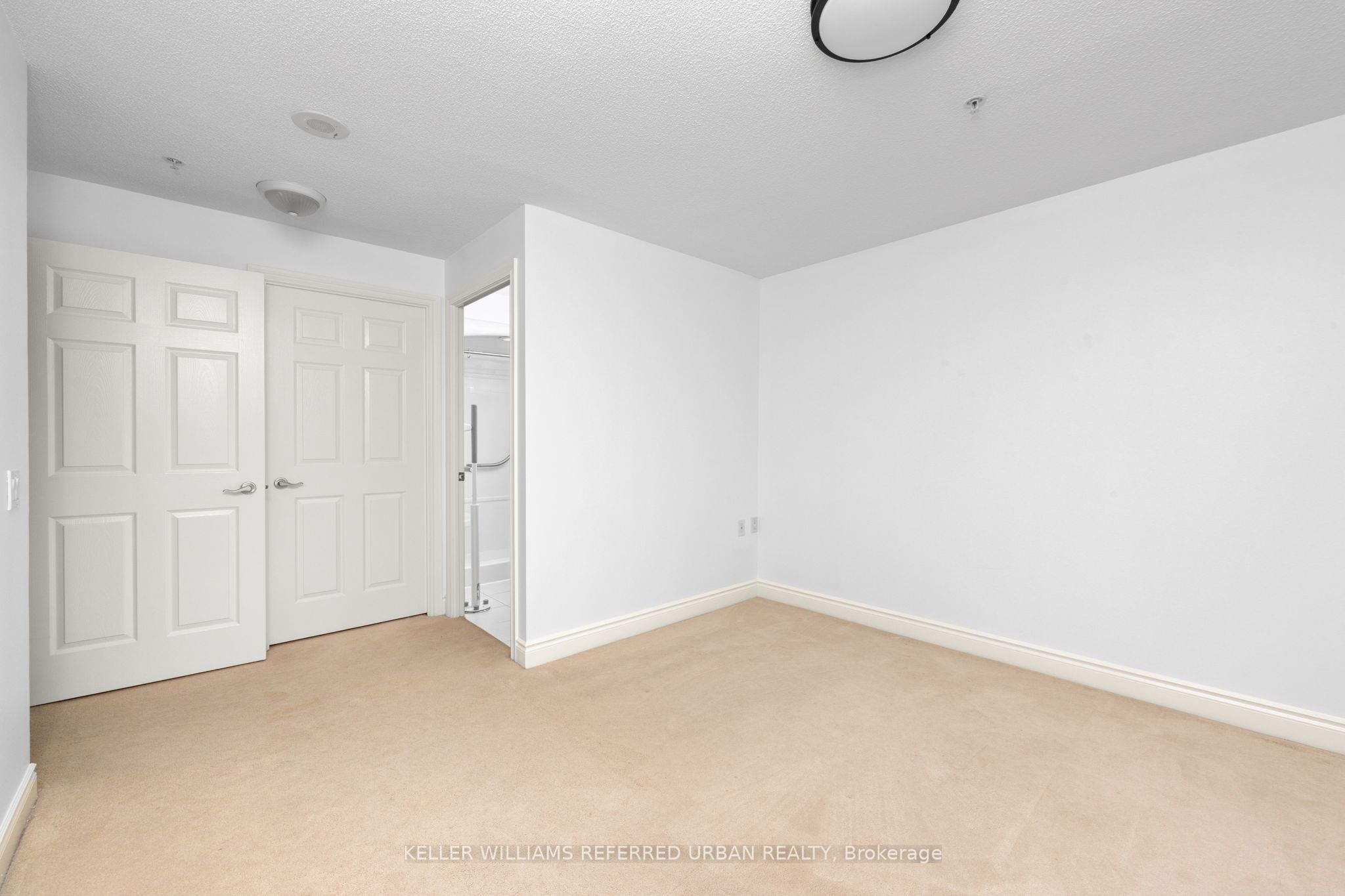 12 Rean Drive 314 Property Photo 16