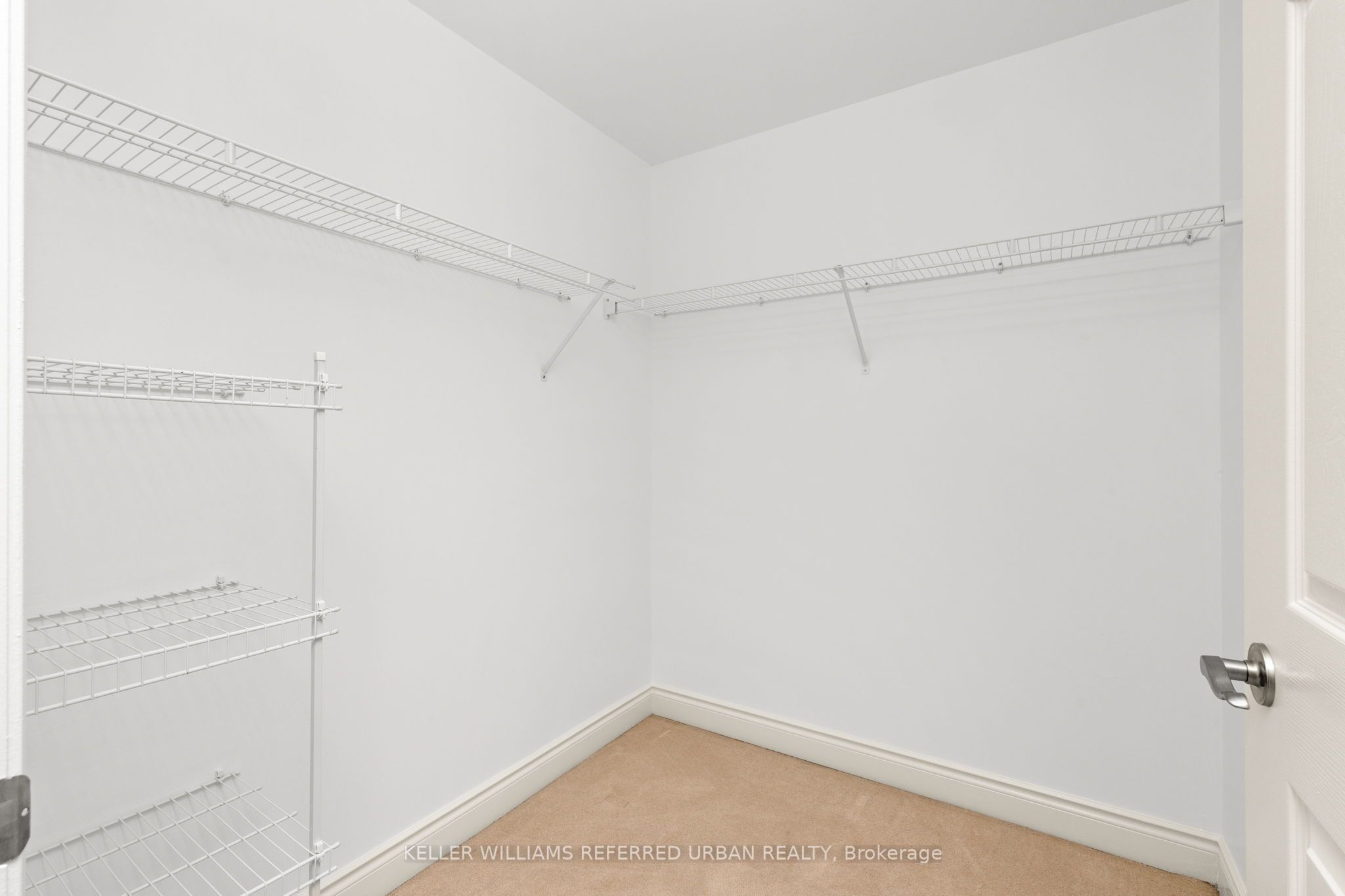 12 Rean Drive 314 Property Photo 18