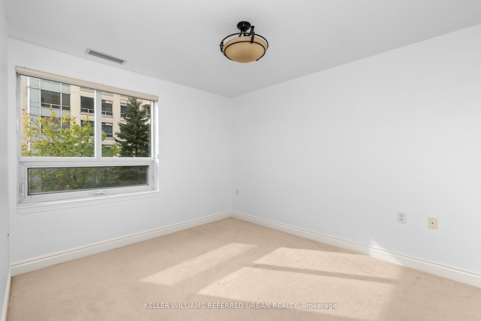 12 Rean Drive 314 Property Photo 19