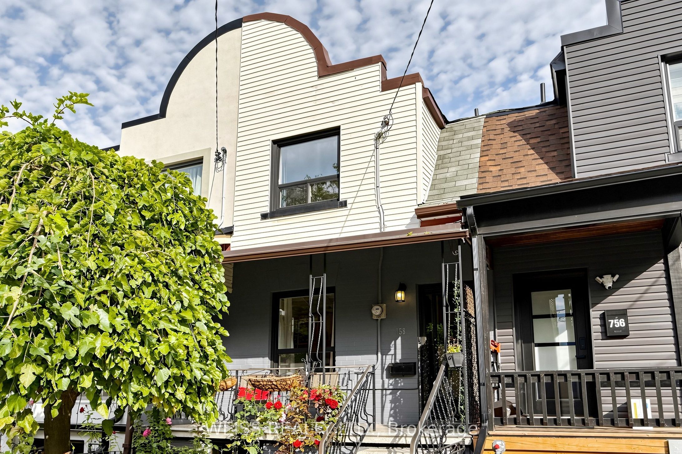 758 Richmond Street W Property Photo 2