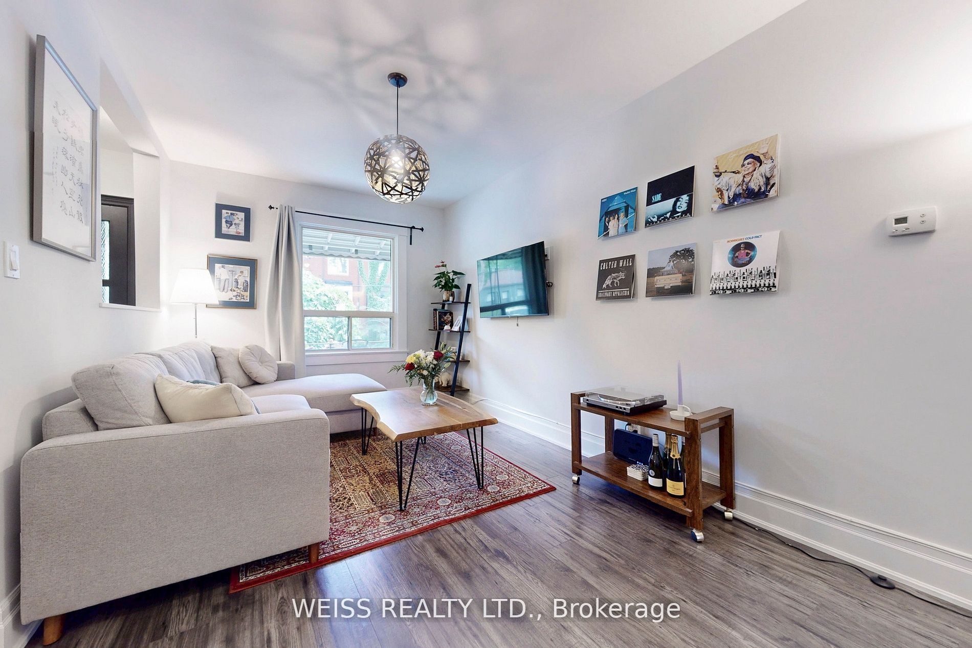 758 Richmond Street W Property Photo 3