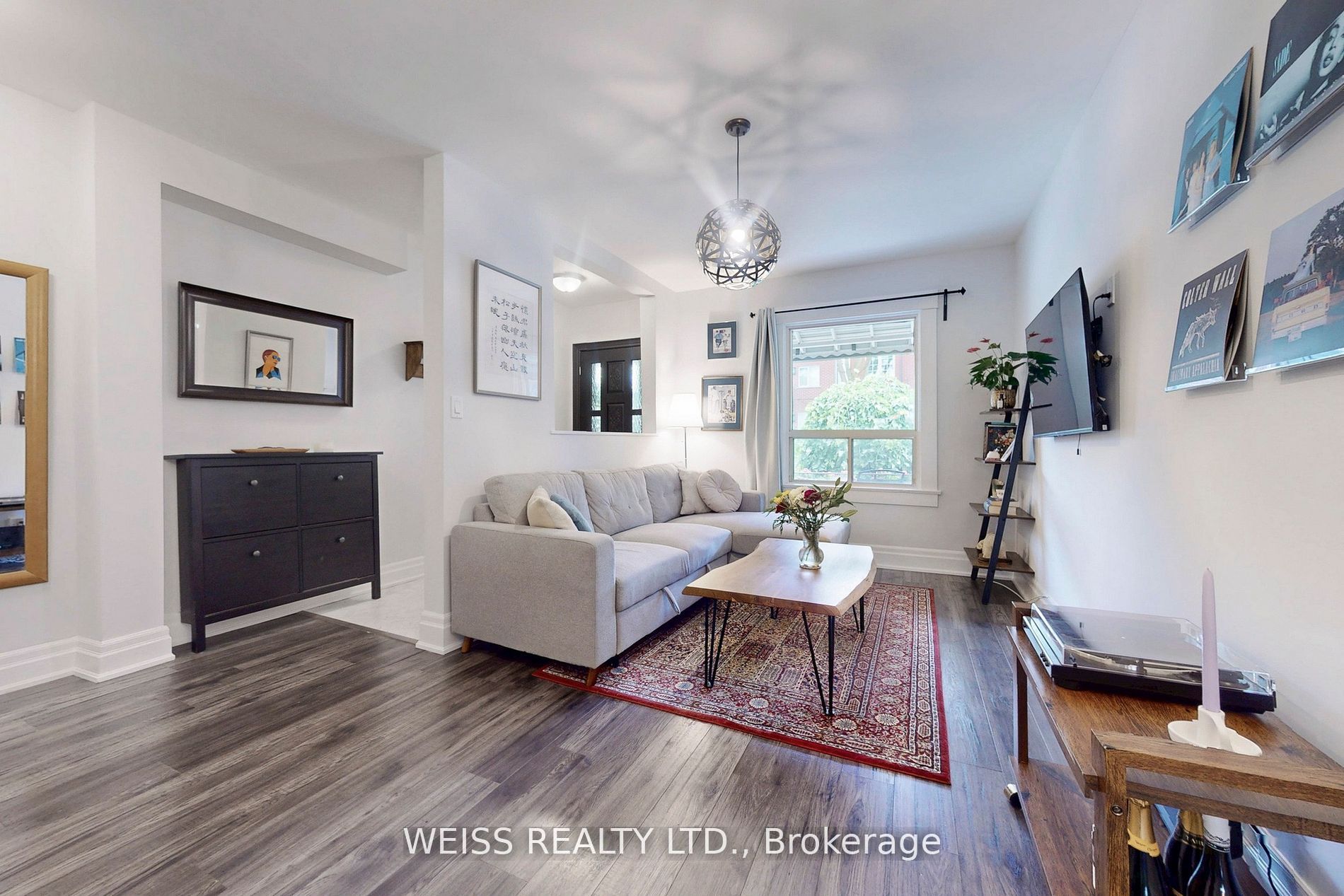 758 Richmond Street W Property Photo 4