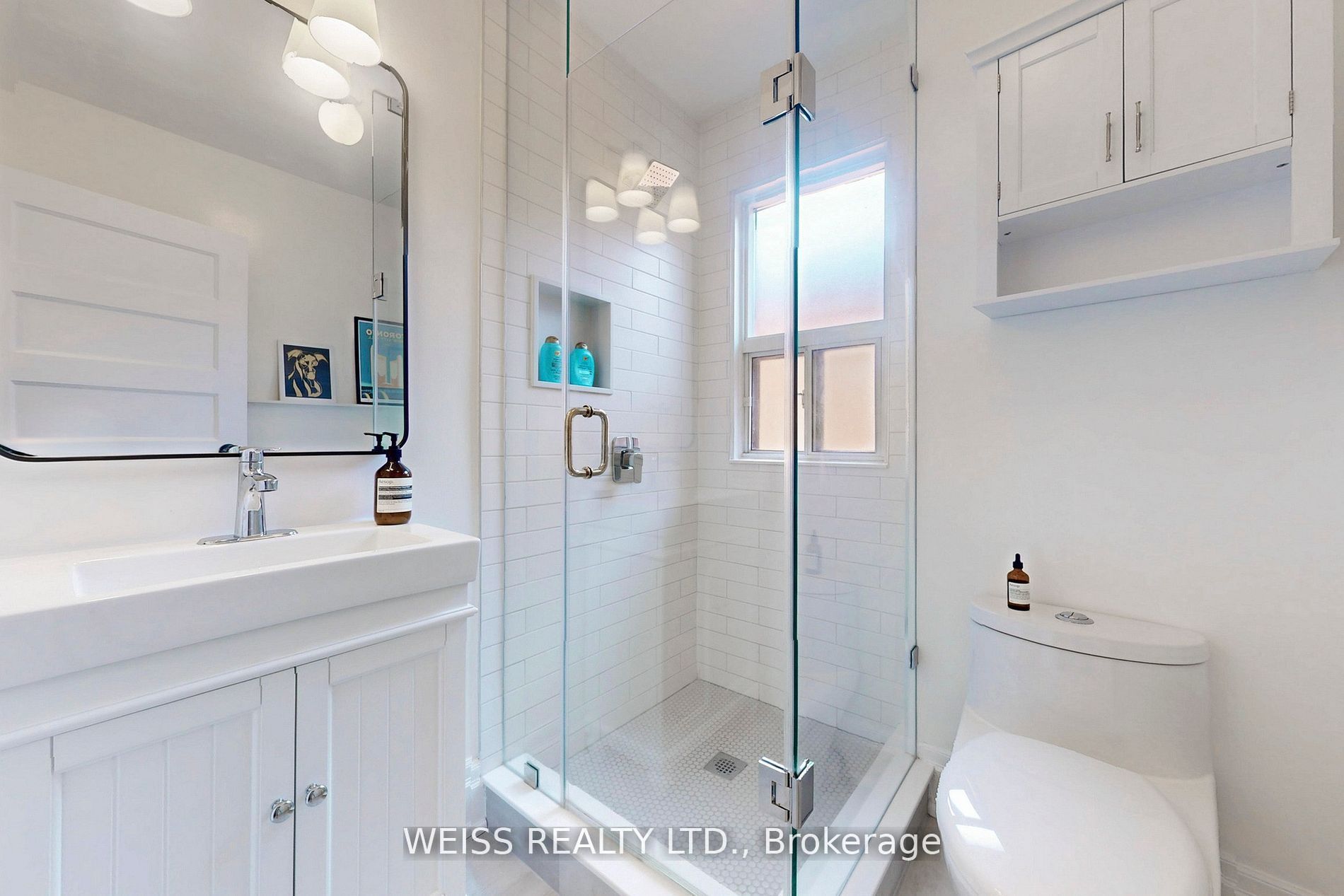 758 Richmond Street W Property Photo 24