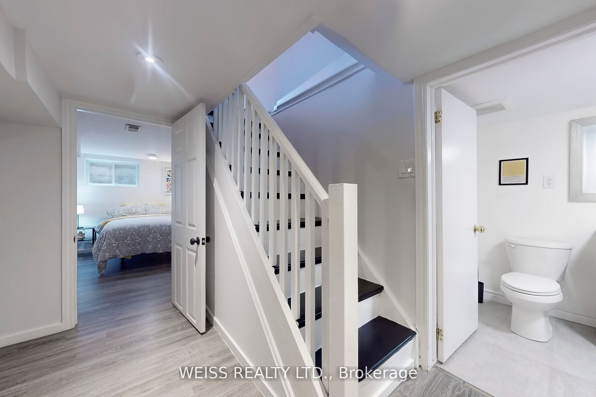 758 Richmond Street W Property Photo 25