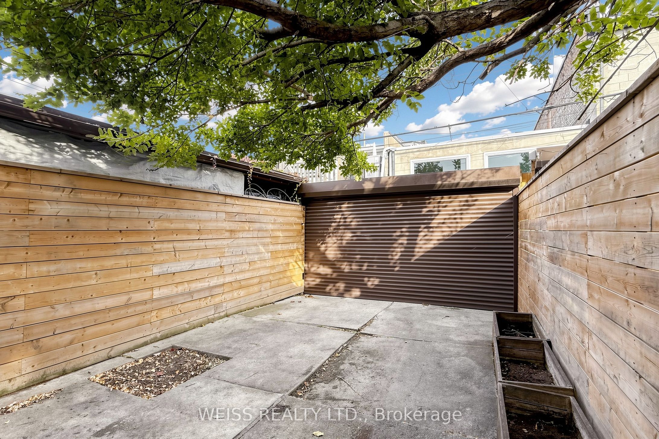758 Richmond Street W Property Photo 41
