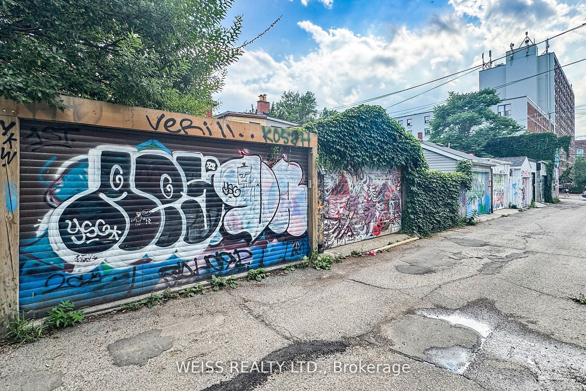 758 Richmond Street W Property Photo 45