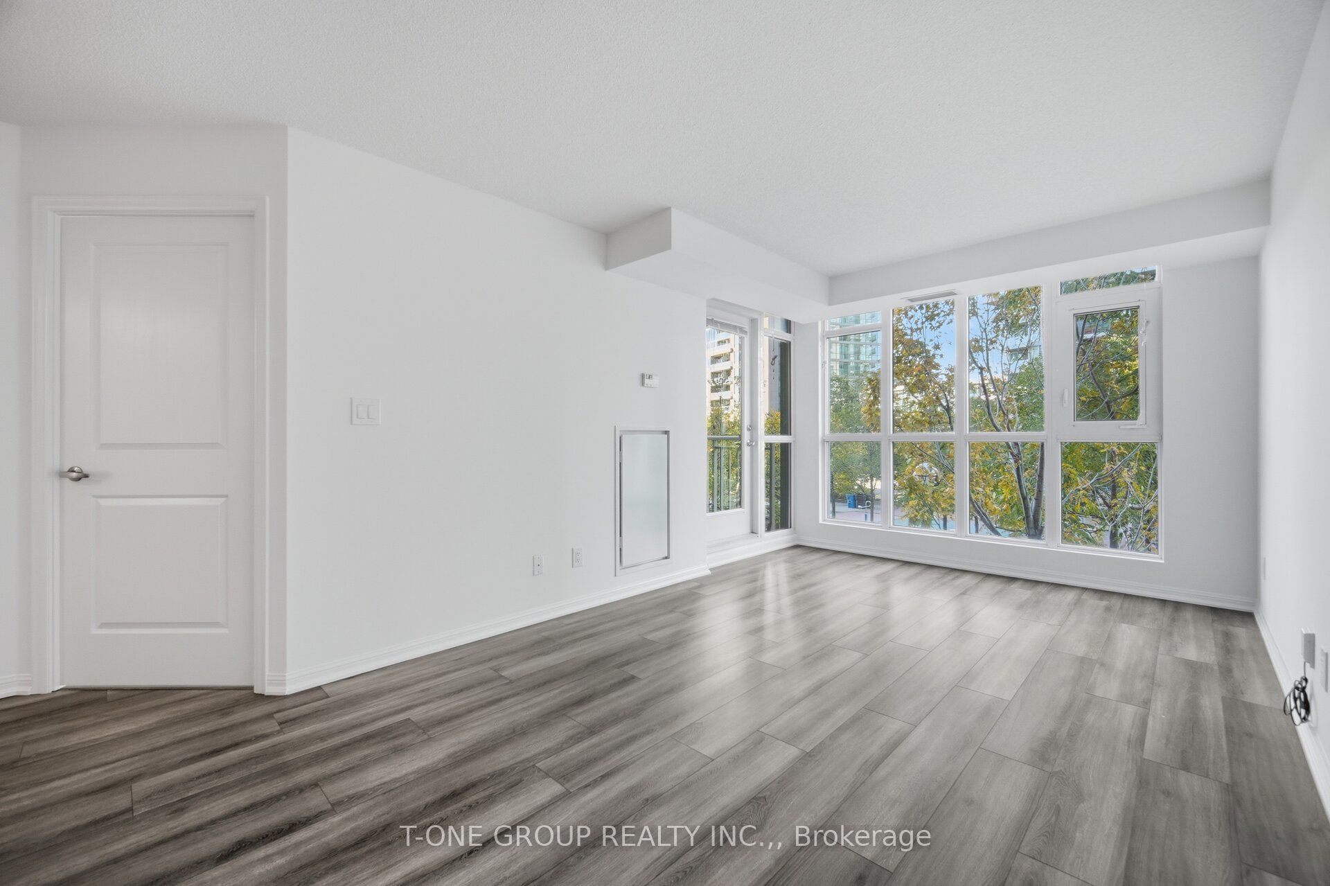 35 Bastion Street 311 Property Photo 16