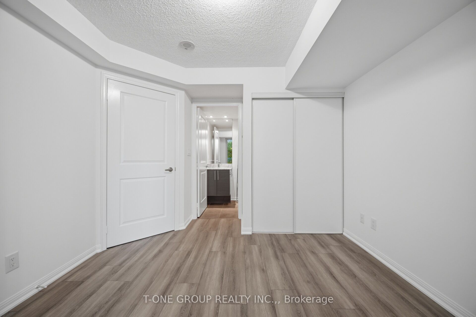 35 Bastion Street 311 Property Photo 21