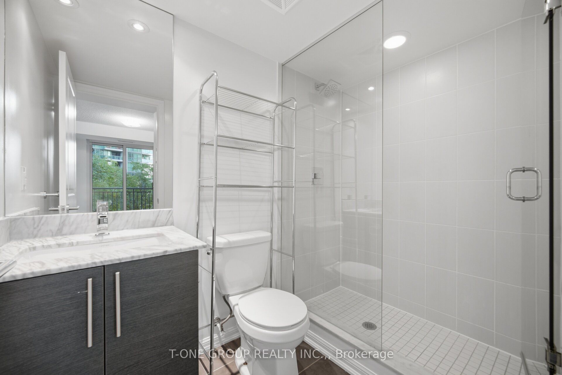 35 Bastion Street 311 Property Photo 22