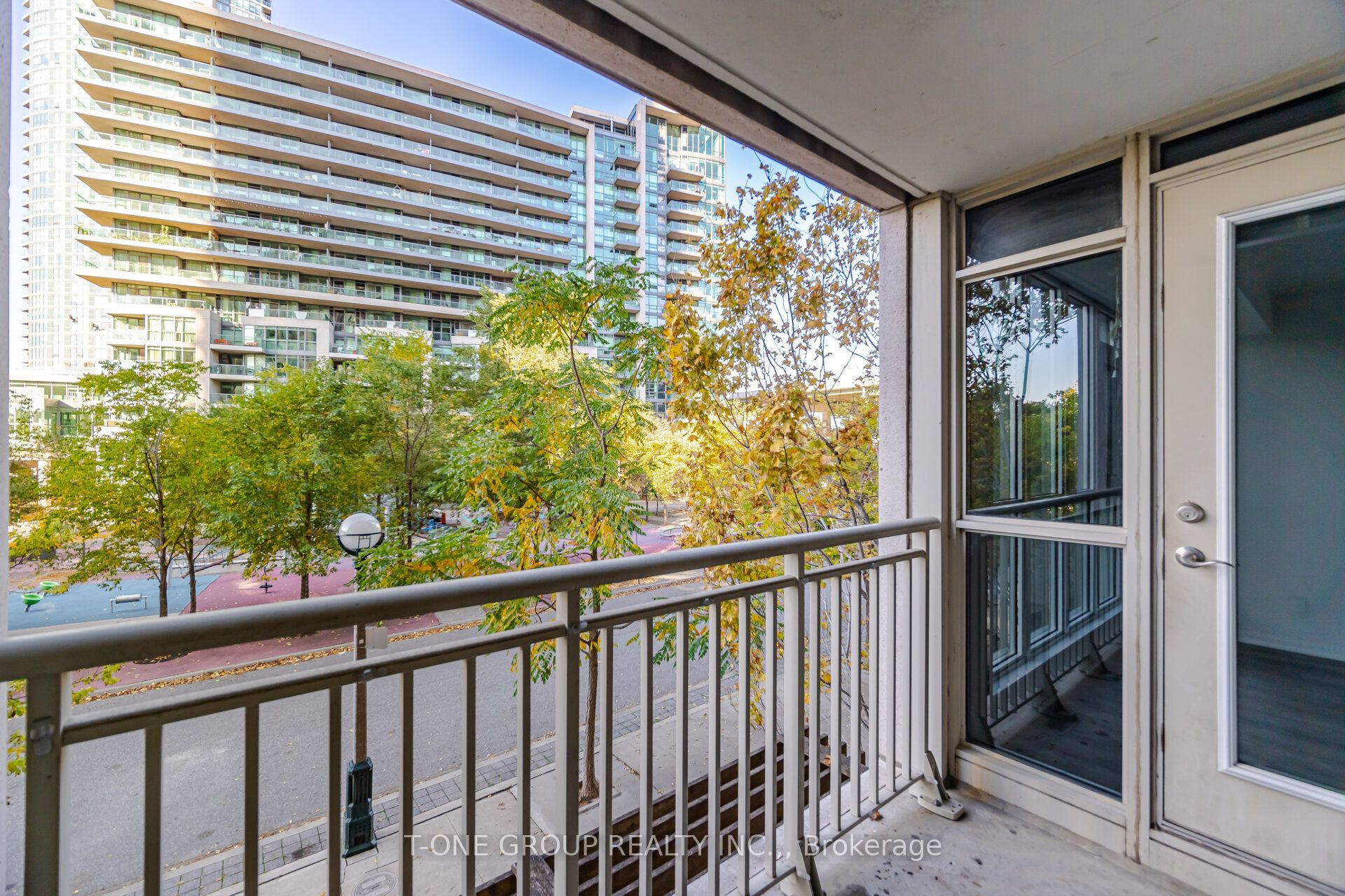 35 Bastion Street 311 Property Photo 28