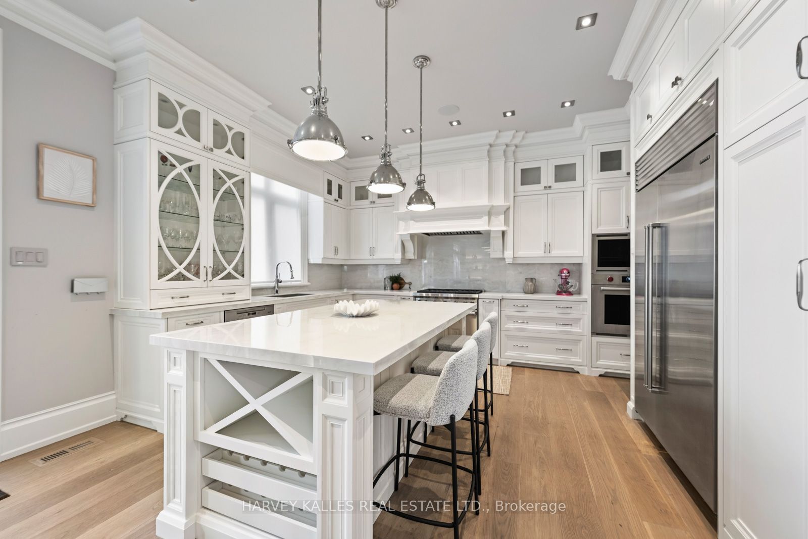 523 Vesta Drive Property Photo 9