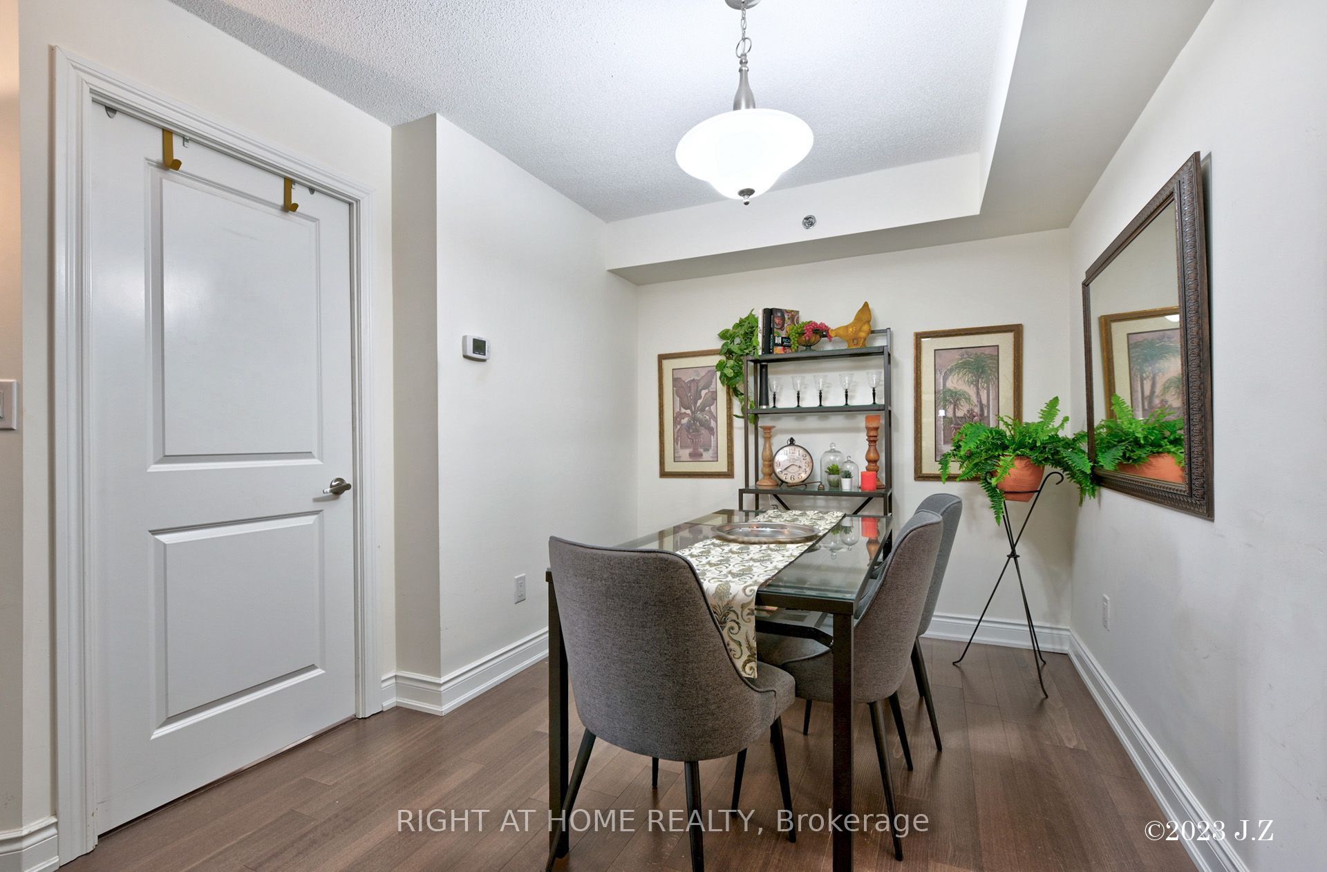 760 Sheppard Avenue W 312 Property Photo 8
