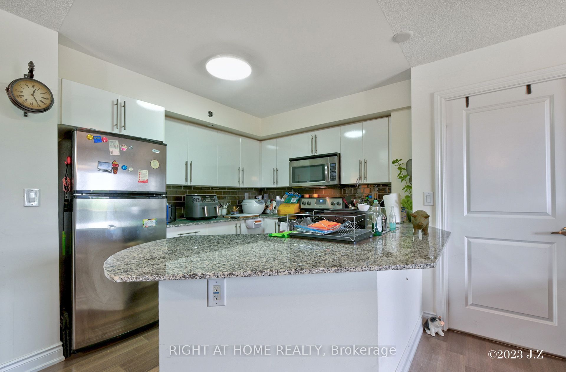 760 Sheppard Avenue W 312 Property Photo 10
