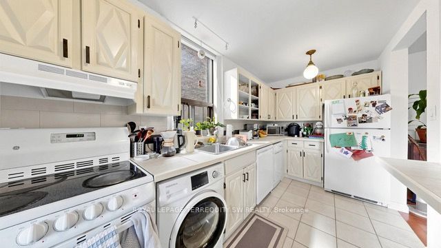 29 Winchester Street Property Photo 8