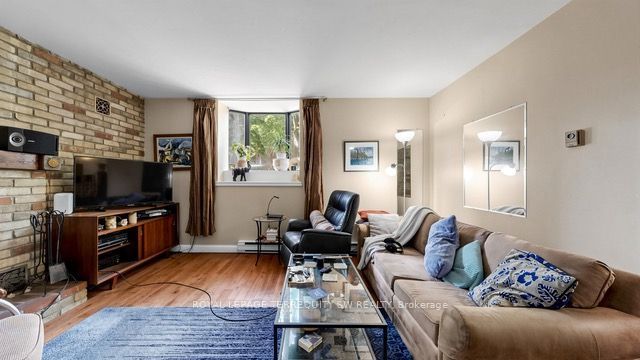 29 Winchester Street Property Photo 35
