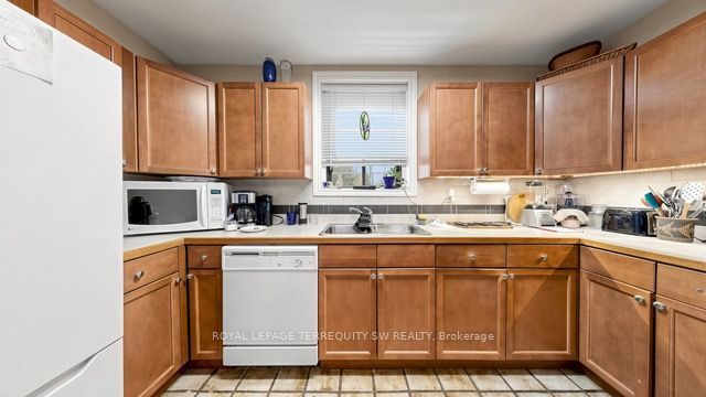 29 Winchester Street Property Photo 38