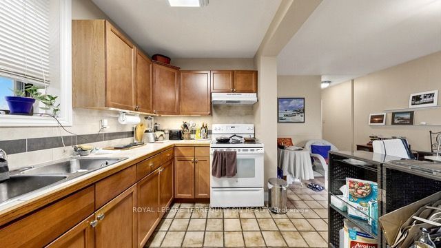 29 Winchester Street Property Photo 39