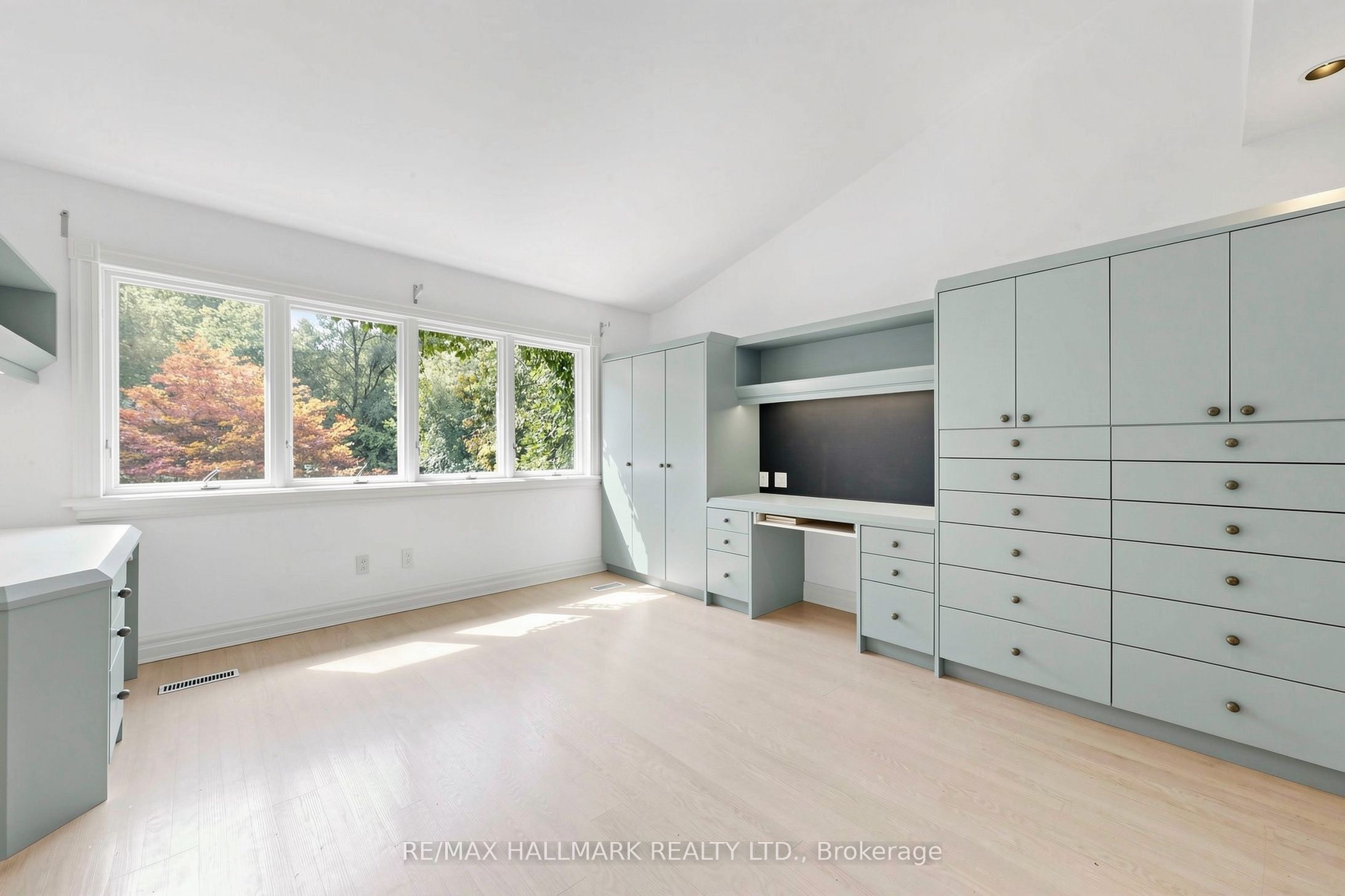 40 Donino Avenue Property Photo 31