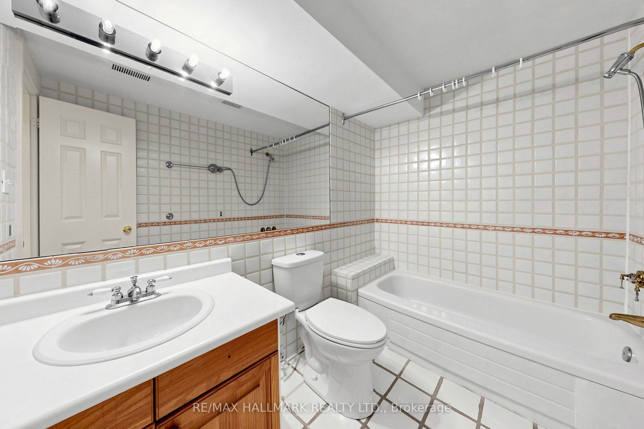 40 Donino Avenue Property Photo 36