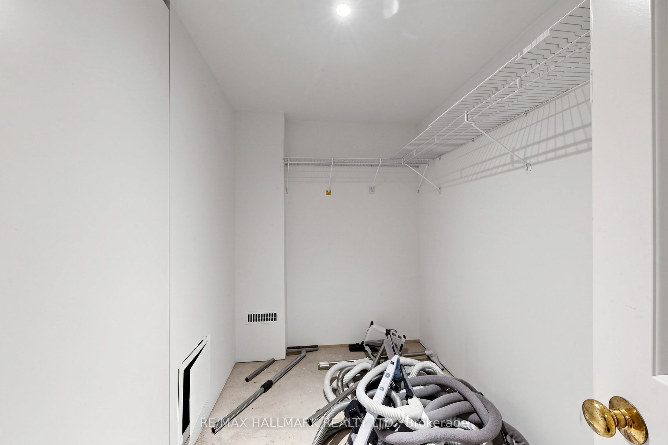 40 Donino Avenue Property Photo 39