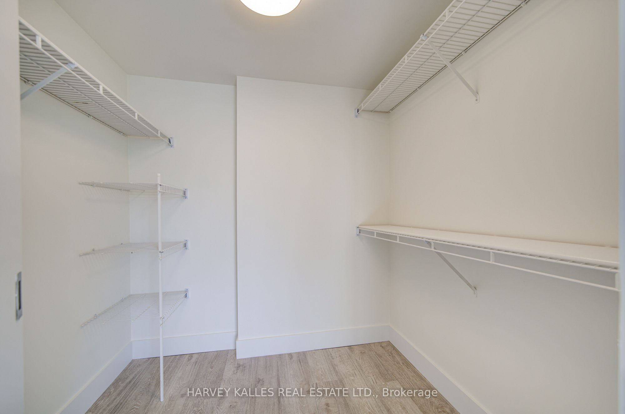 1818 Bayview Avenue 512 Property Photo 37