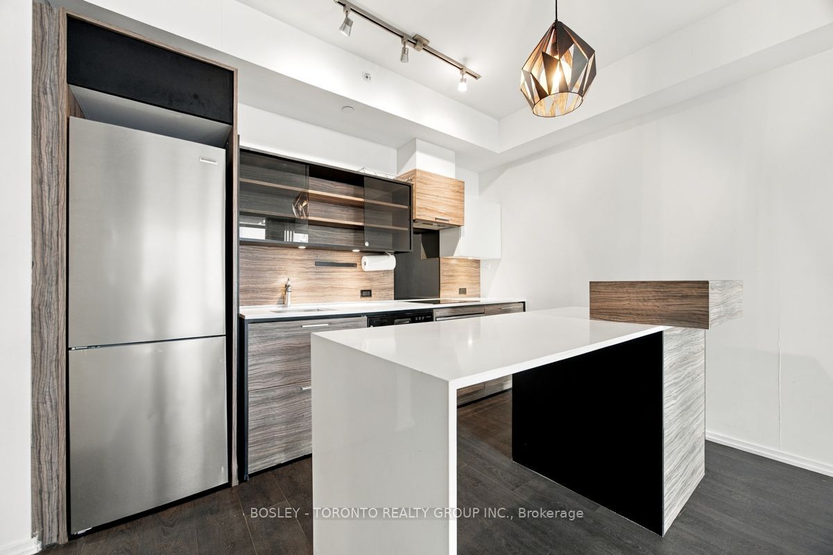 75 St. Nicholas Street 805 Property Photo 16