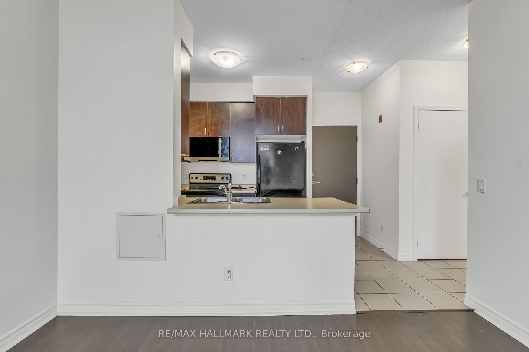 35 Saranac Boulevard 907 Property Photo 6
