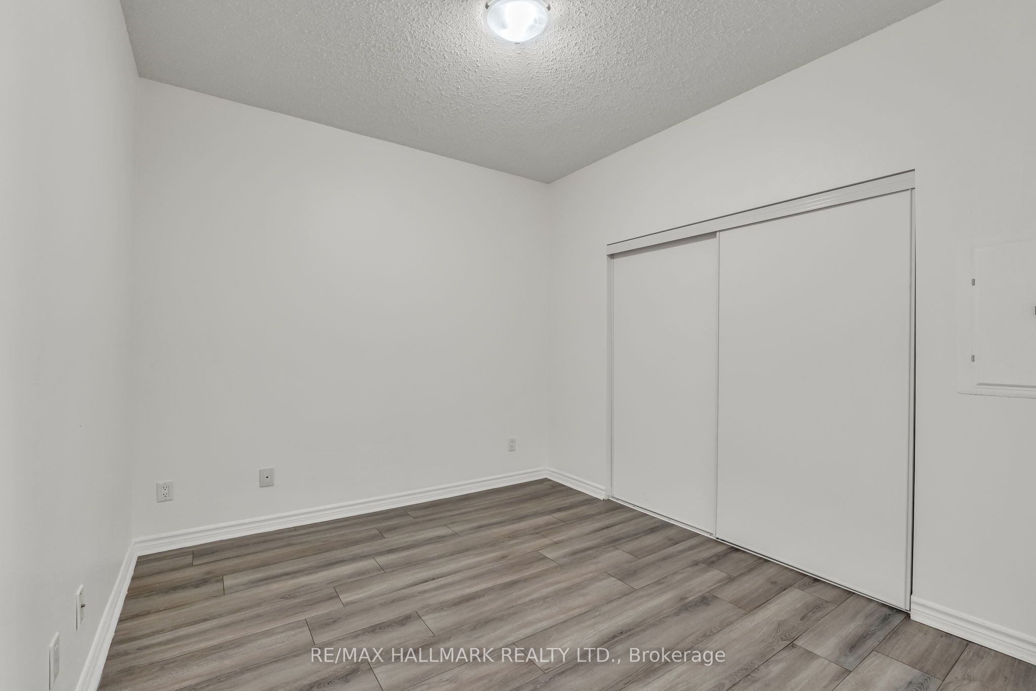 35 Saranac Boulevard 907 Property Photo 14
