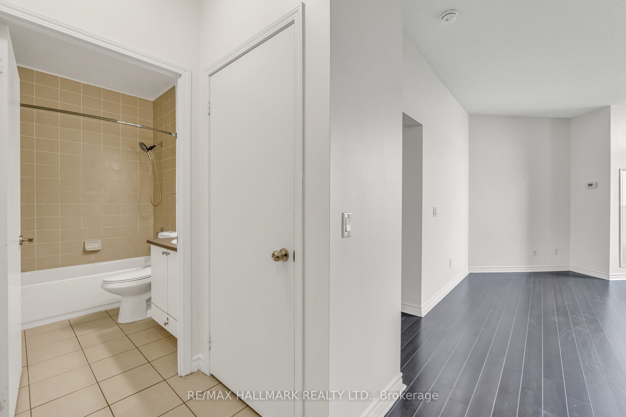 35 Saranac Boulevard 907 Property Photo 16
