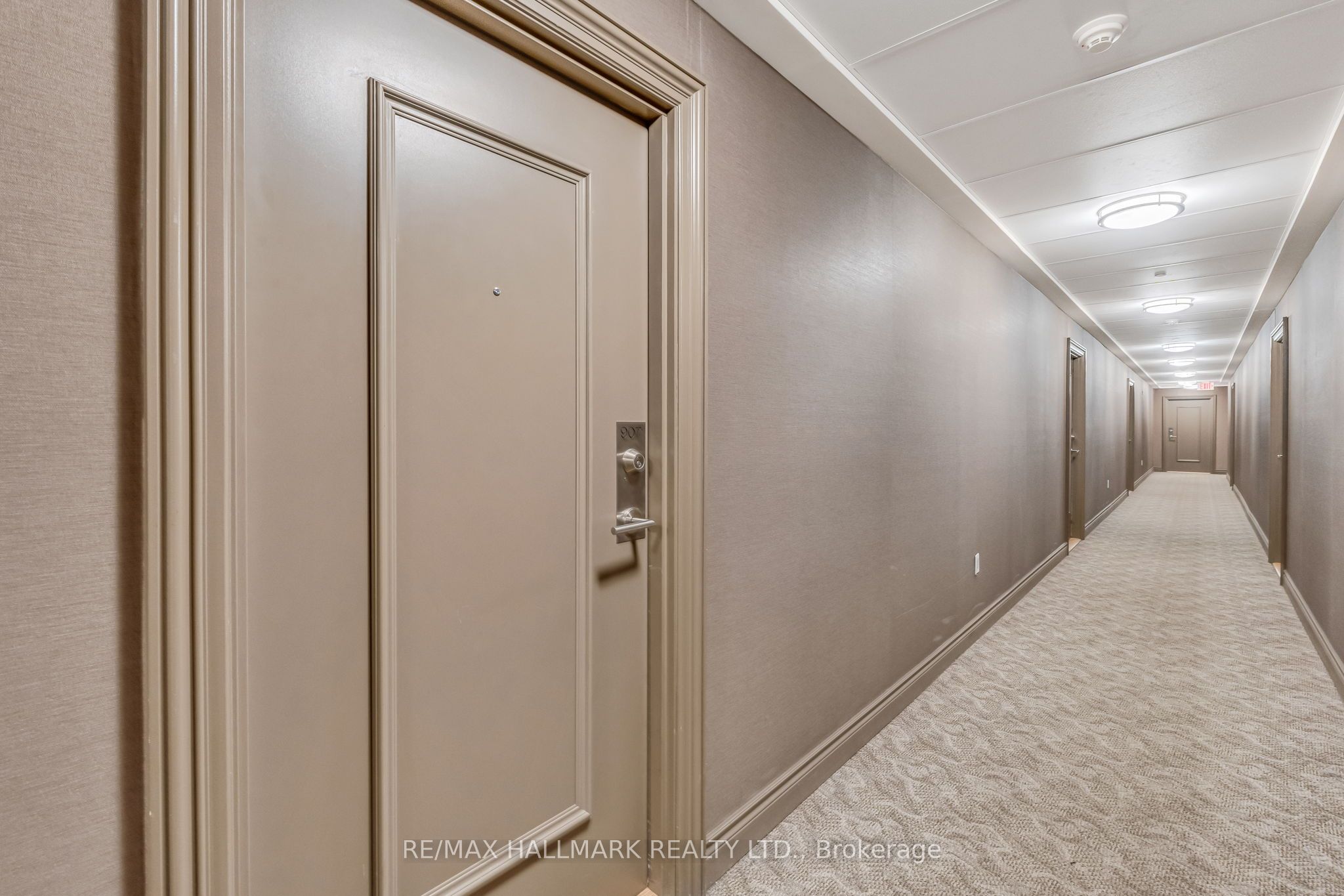35 Saranac Boulevard 907 Property Photo 20