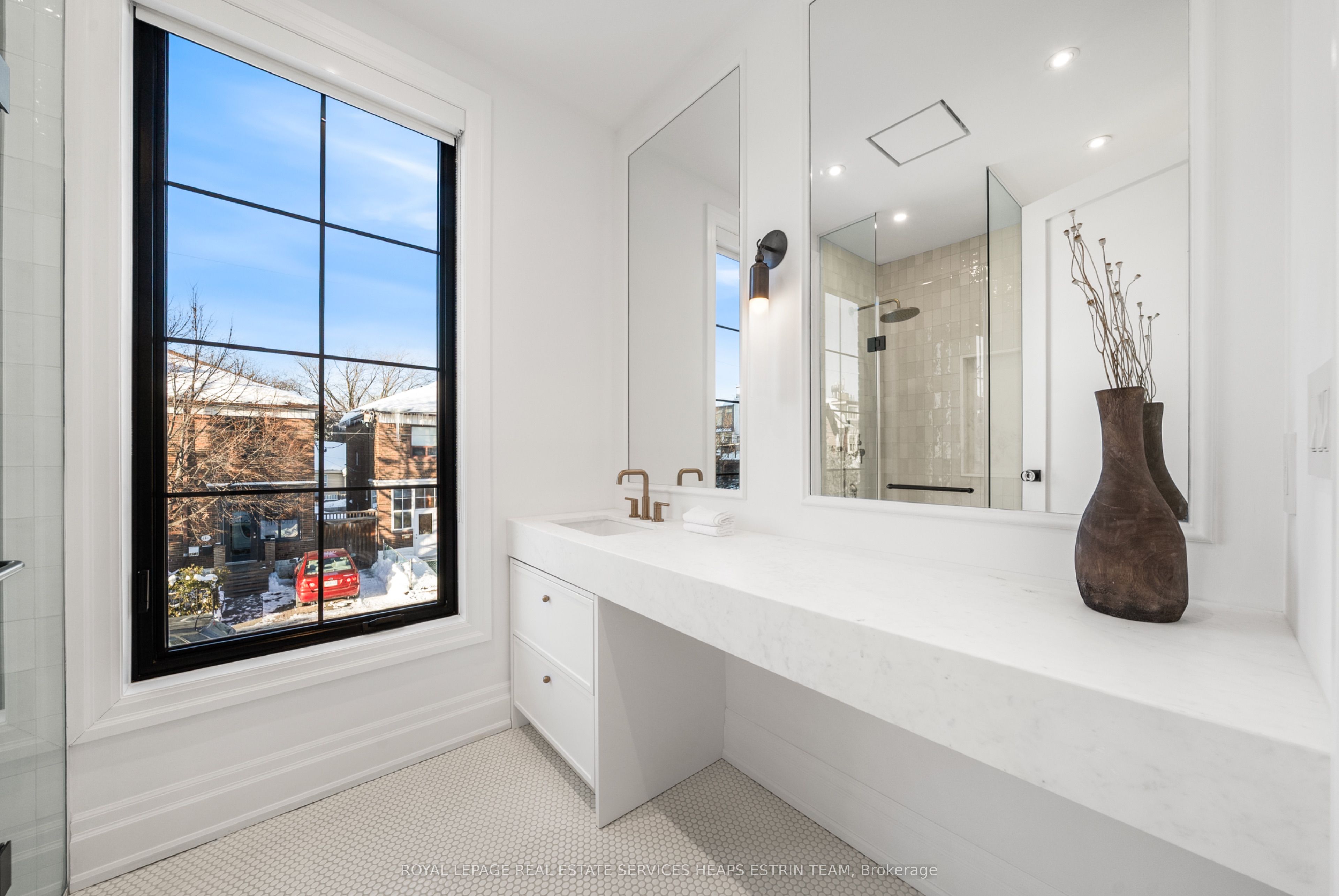 23 Lippincott Street Property Photo 27