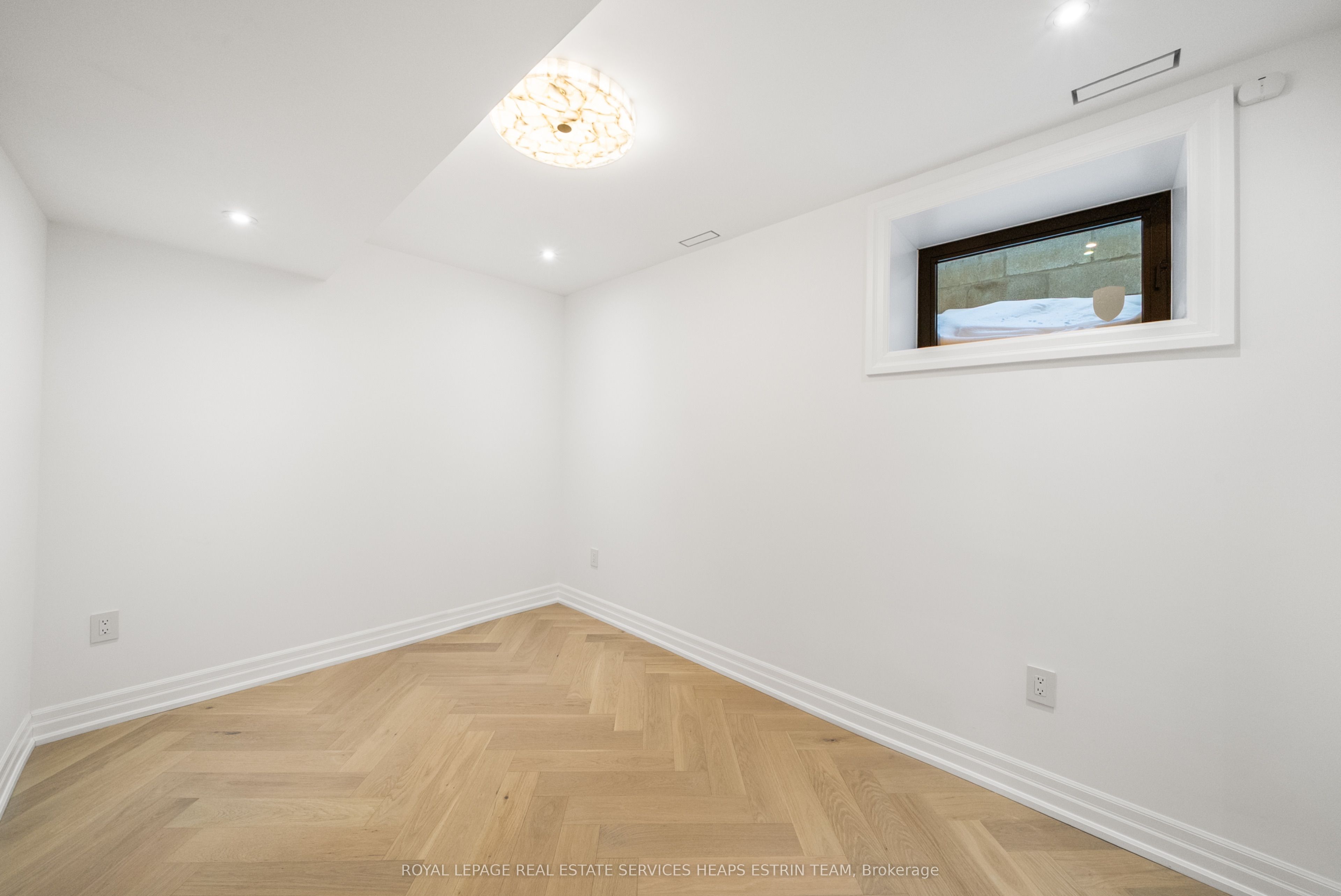 23 Lippincott Street Property Photo 41