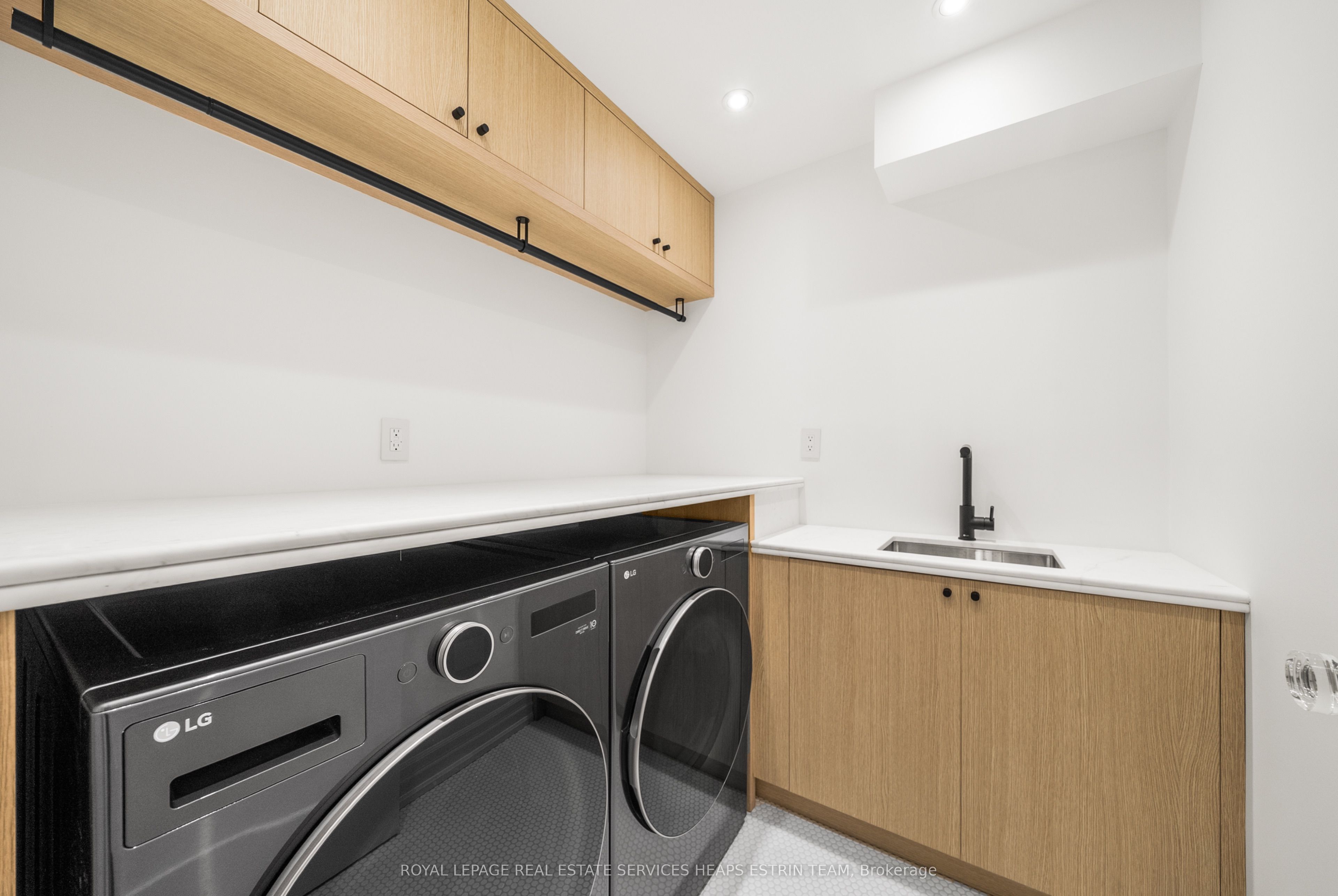 23 Lippincott Street Property Photo 43