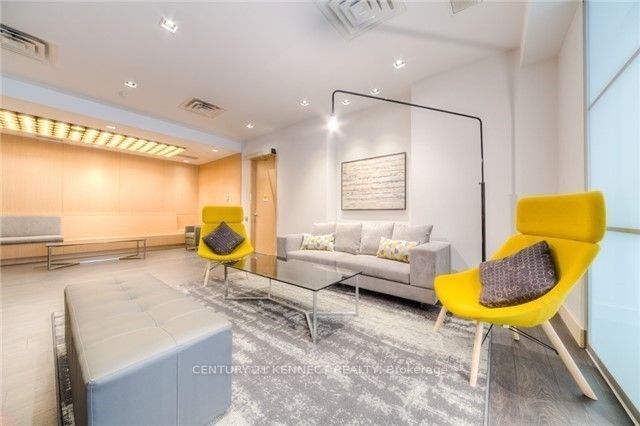 128 Fairview Mall Drive 1101 Property Photo 17
